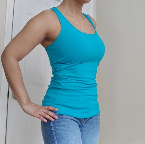Lululemon Athletica Sz Small Aqua Blue Cool‎ Racerback Sleveless Tank Women's - Picture 1 of 7